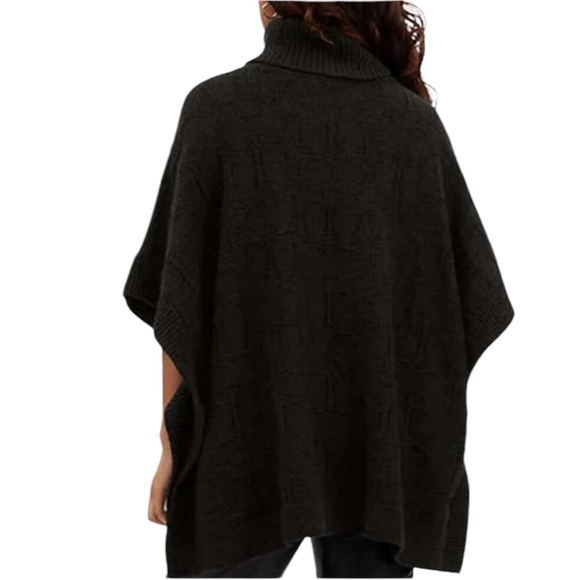 NWT Coach Signature Knit Poncho (K-1) - Picture 4 of 15